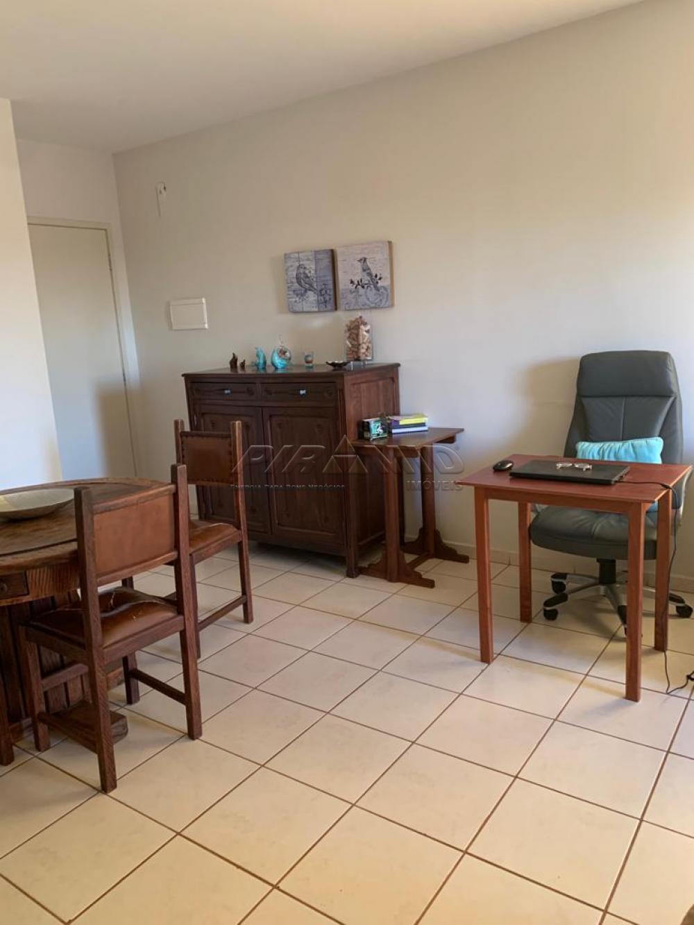 Alugar Apartamento / Padr&atilde;o em Ribeir&atilde;o Preto R$ 1.600,00 - Foto 4