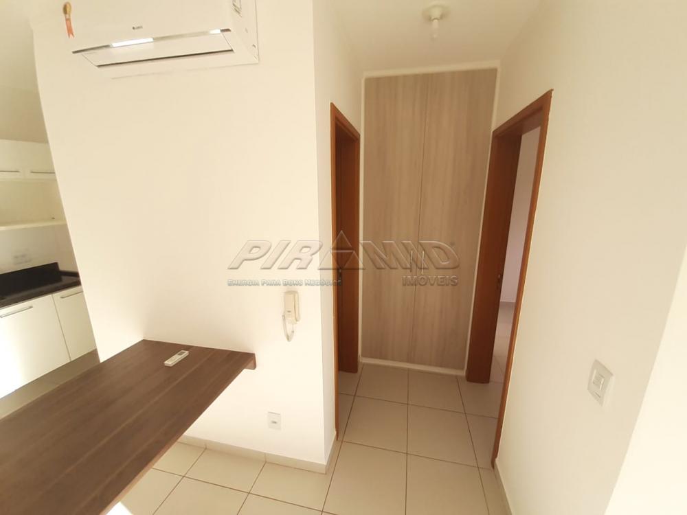 Alugar Apartamento / Padr&atilde;o em Ribeir&atilde;o Preto R$ 1.600,00 - Foto 3
