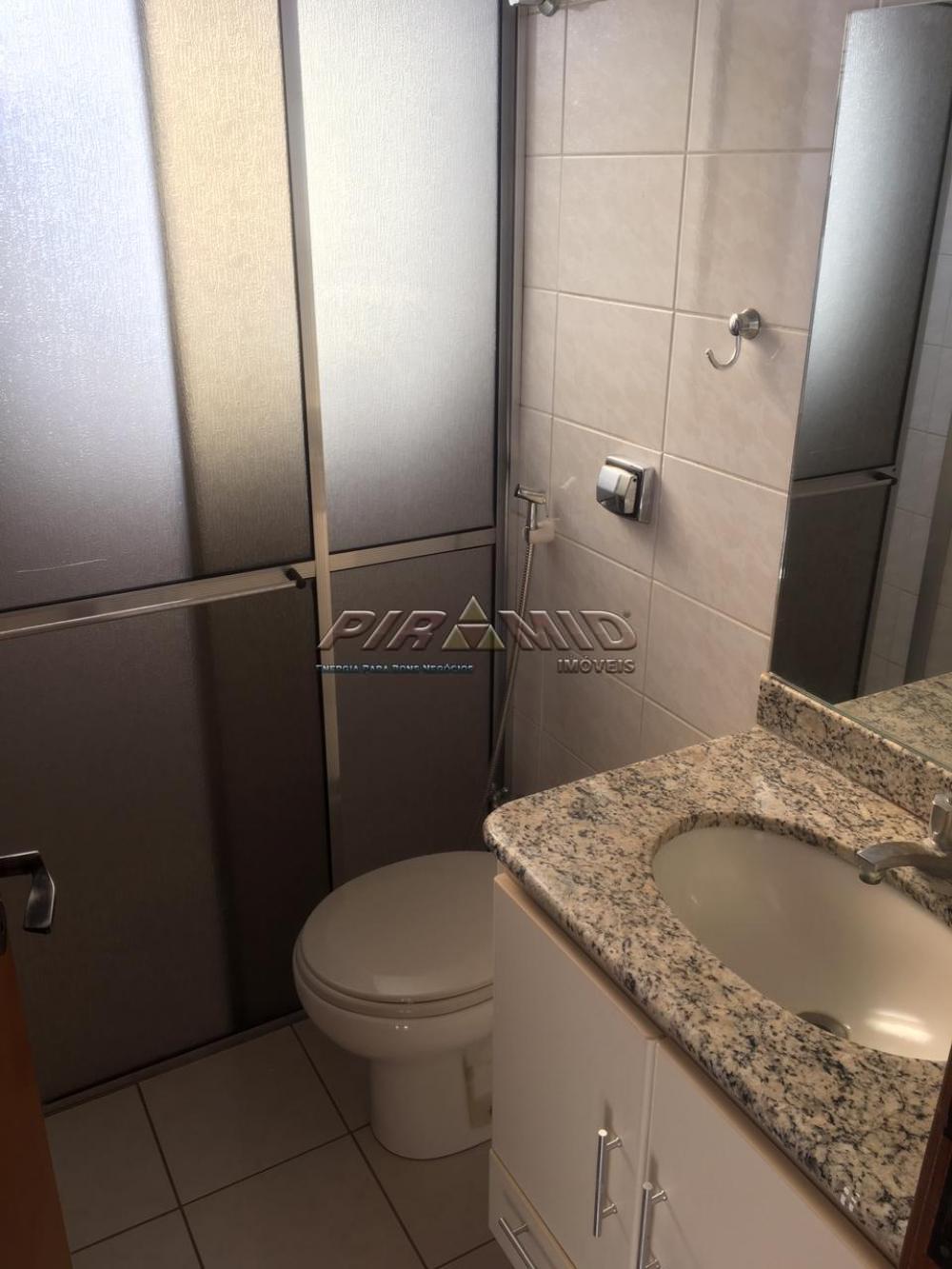 Alugar Apartamento / Padr&atilde;o em Ribeir&atilde;o Preto R$ 1.300,00 - Foto 4