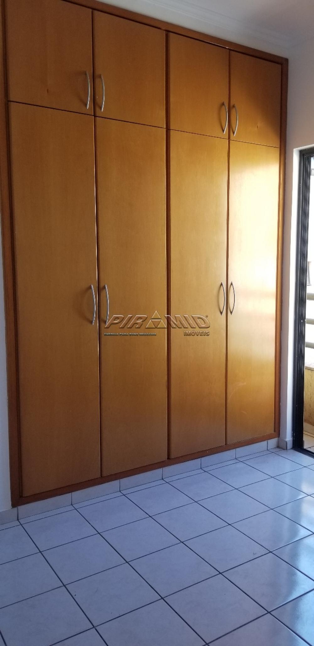 Alugar Apartamento / Padr&atilde;o em Ribeir&atilde;o Preto R$ 1.300,00 - Foto 5