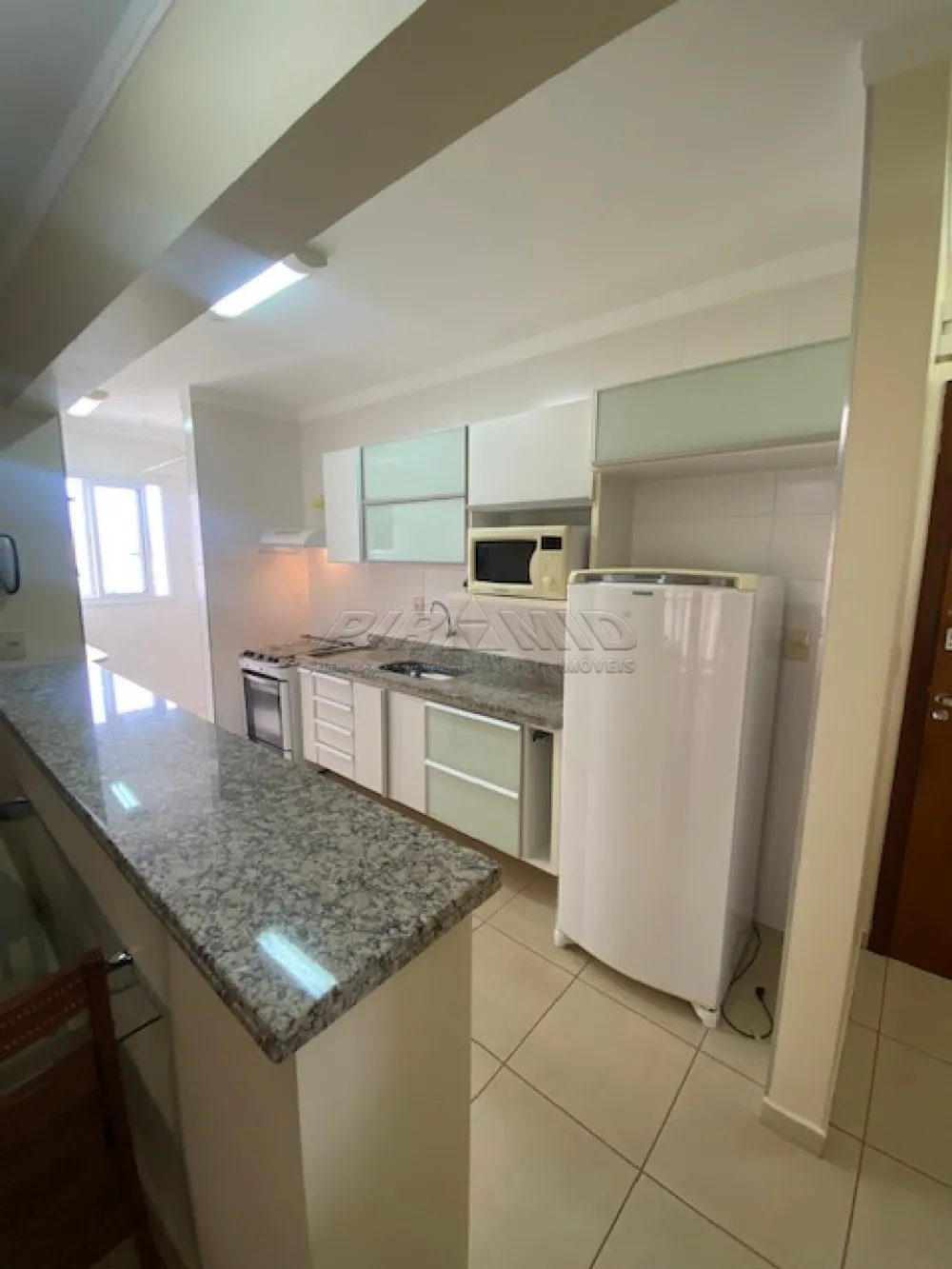 Alugar Apartamento / Padr&atilde;o em Ribeir&atilde;o Preto R$ 2.200,00 - Foto 18
