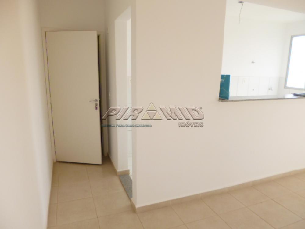 Alugar Apartamento / Padr&atilde;o em Ribeir&atilde;o Preto R$ 1.100,00 - Foto 2