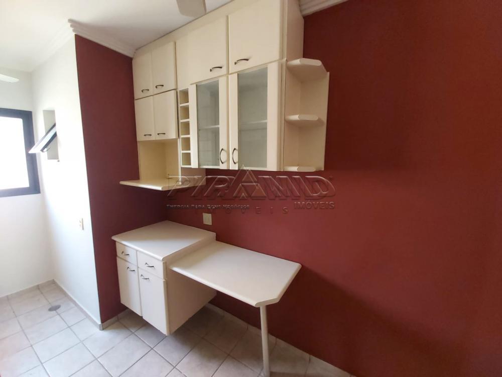 Alugar Apartamento / Padr&atilde;o em Ribeir&atilde;o Preto R$ 1.800,00 - Foto 15