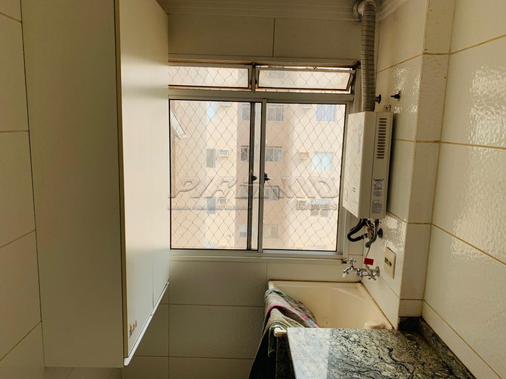 Alugar Apartamento / Padr&atilde;o em Ribeir&atilde;o Preto R$ 1.800,00 - Foto 16