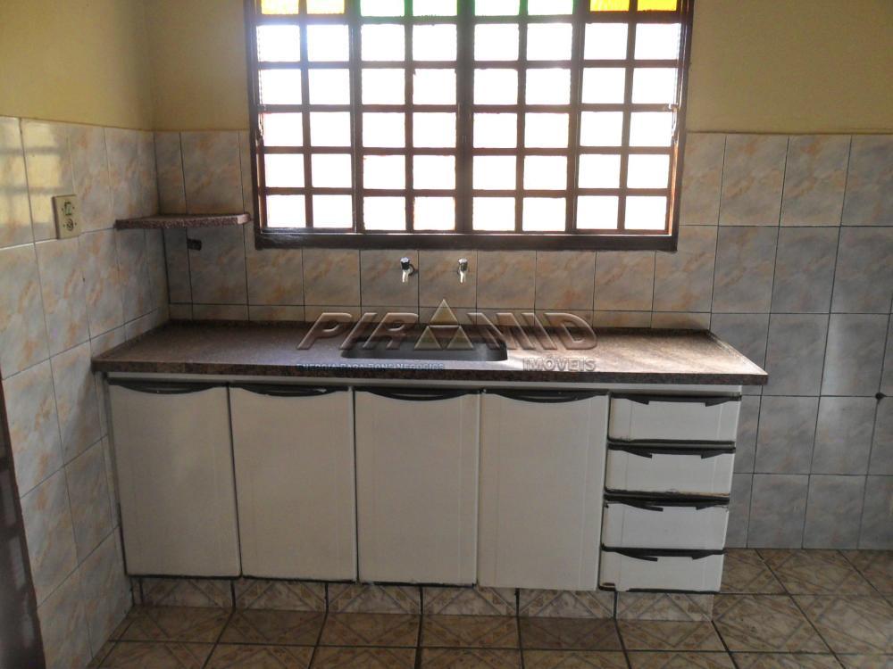 Alugar Casa / Padr&atilde;o em Ribeir&atilde;o Preto R$ 750,00 - Foto 13