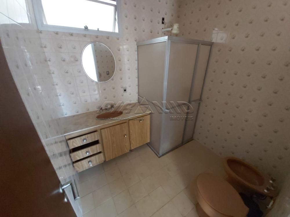 Alugar Apartamento / Padr&atilde;o em Ribeir&atilde;o Preto R$ 1.300,00 - Foto 4