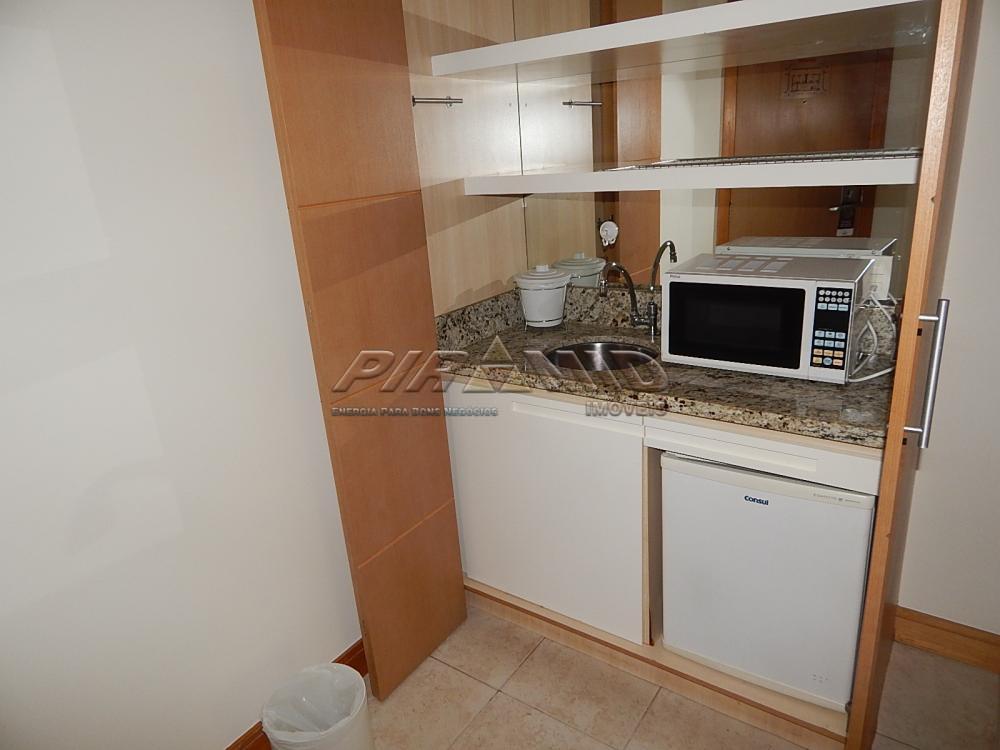 Alugar Apartamento / Padr&atilde;o em Ribeir&atilde;o Preto R$ 2.600,00 - Foto 5