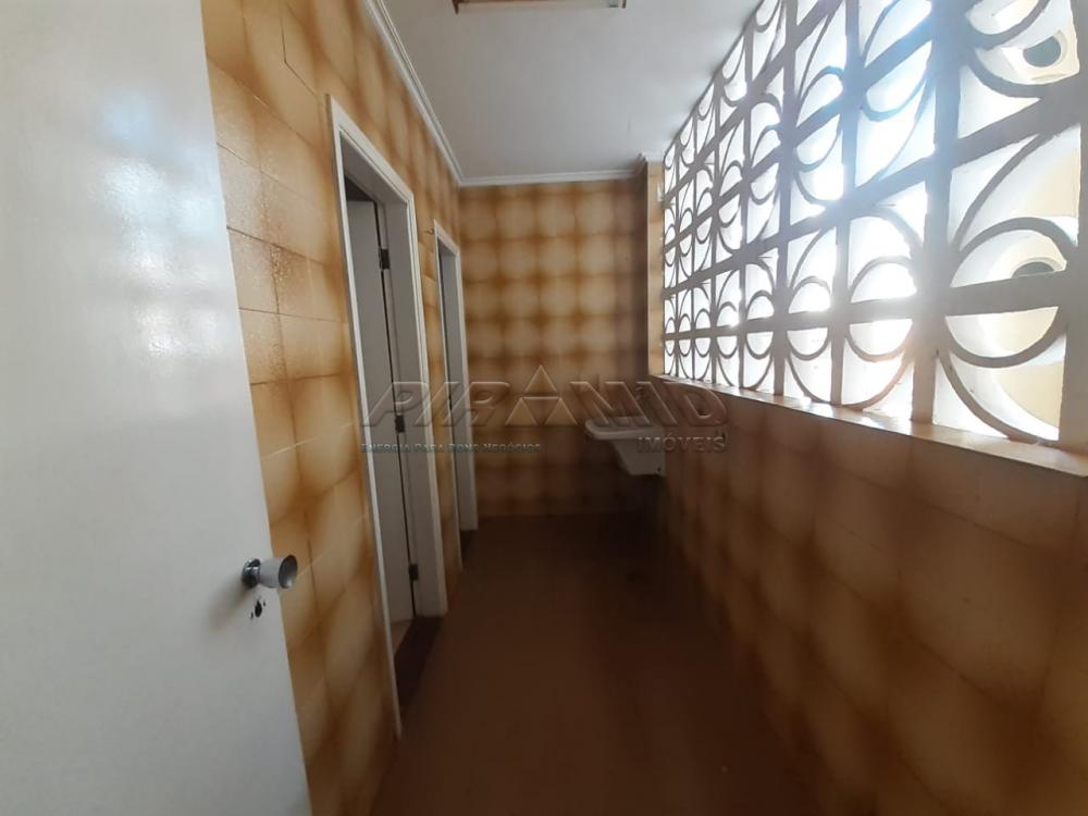 Alugar Apartamento / Padr&atilde;o em Ribeir&atilde;o Preto R$ 1.100,00 - Foto 17