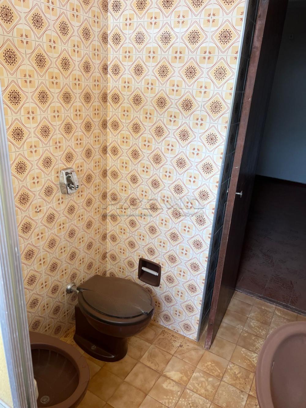 Alugar Casa / Padr&atilde;o em Ribeir&atilde;o Preto R$ 1.800,00 - Foto 14