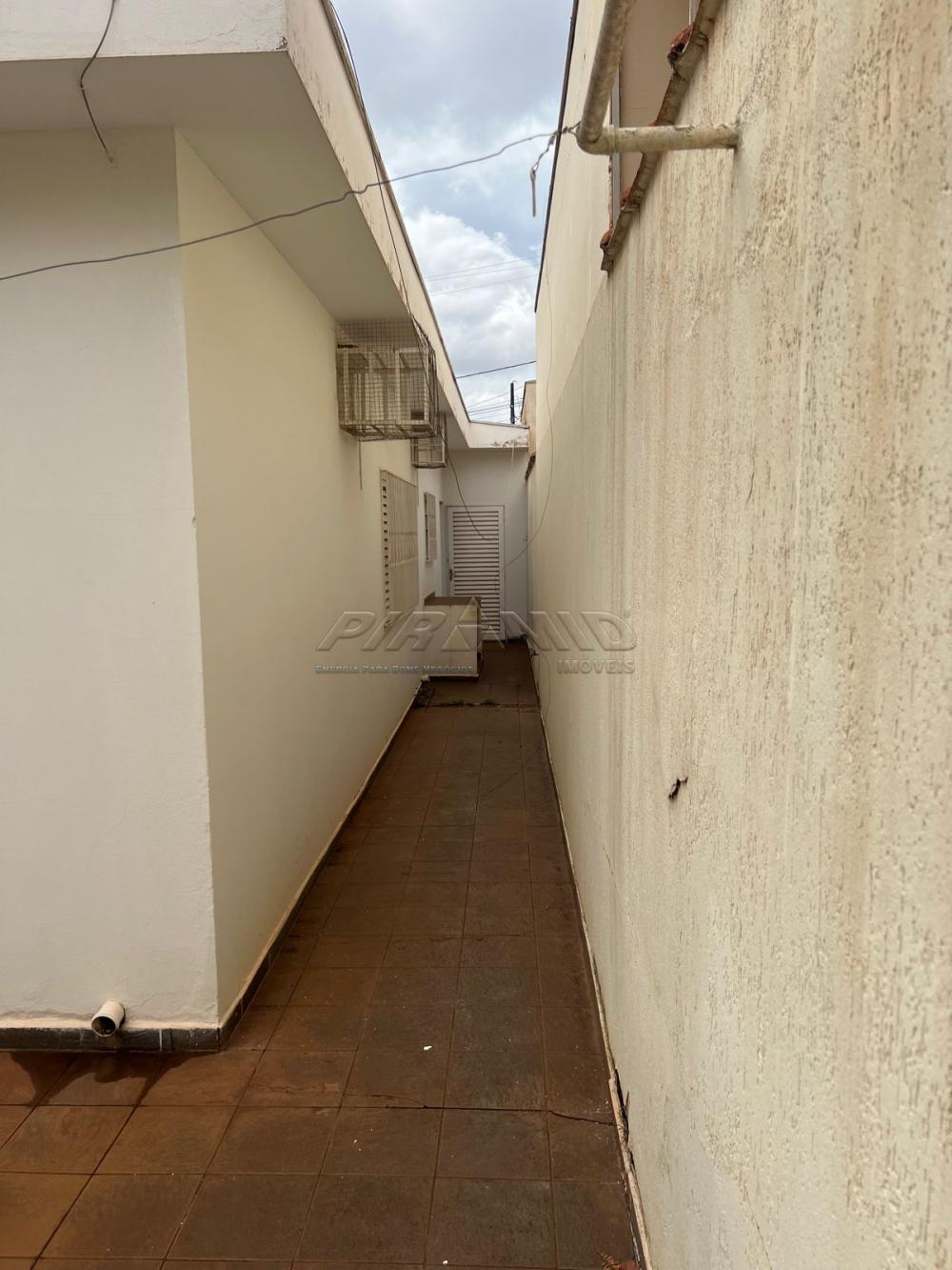 Alugar Casa / Padr&atilde;o em Ribeir&atilde;o Preto R$ 1.800,00 - Foto 22