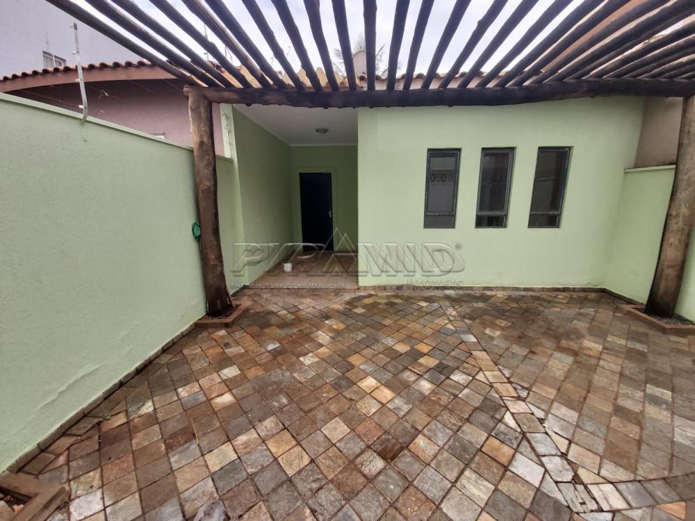 Alugar Casa / Padr&atilde;o em Ribeir&atilde;o Preto R$ 2.000,00 - Foto 2