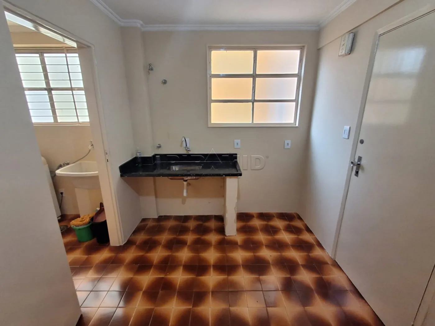 Alugar Apartamento / Padr&atilde;o em Ribeir&atilde;o Preto R$ 1.300,00 - Foto 11