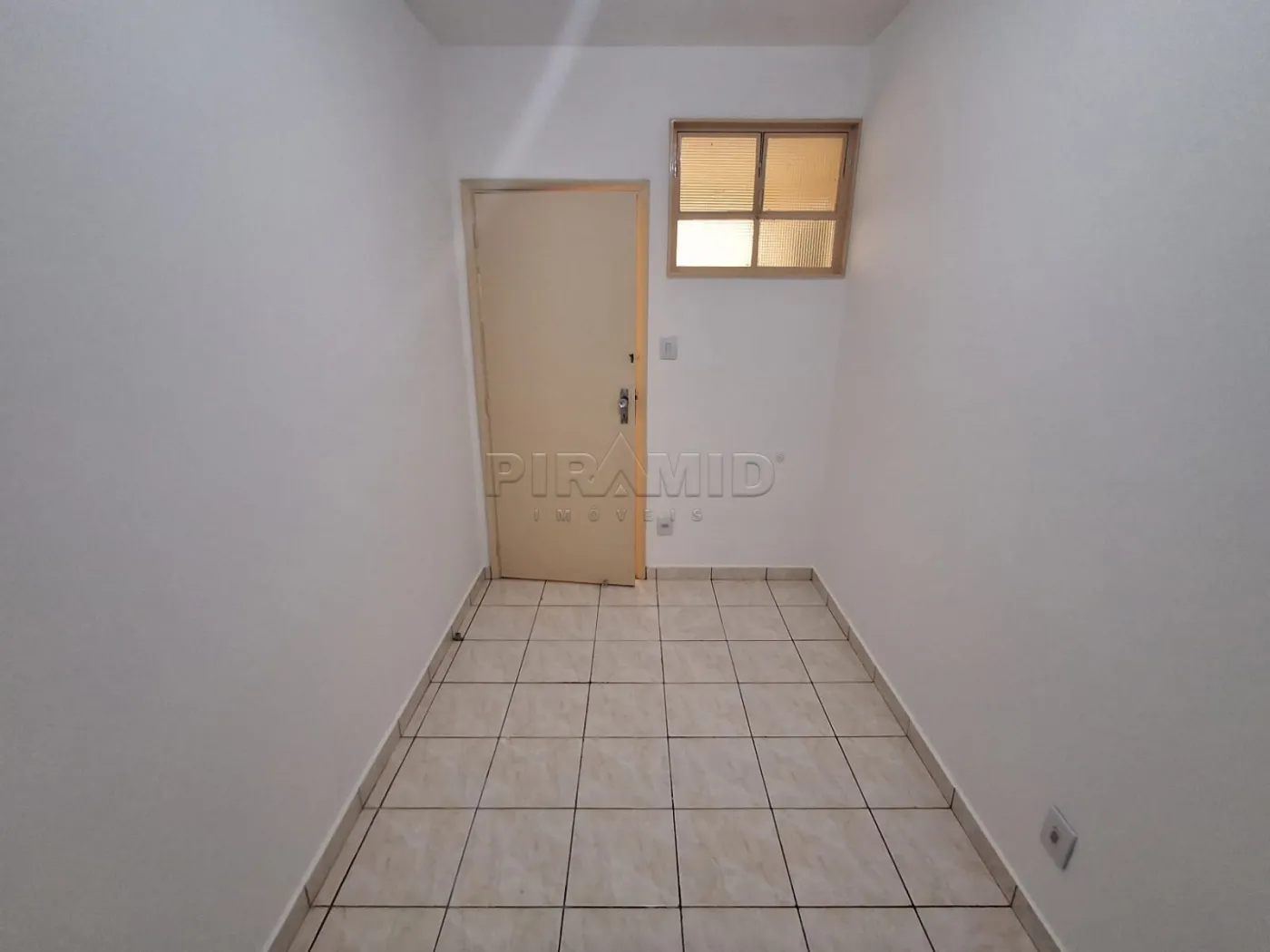 Alugar Apartamento / Padr&atilde;o em Ribeir&atilde;o Preto R$ 1.300,00 - Foto 10