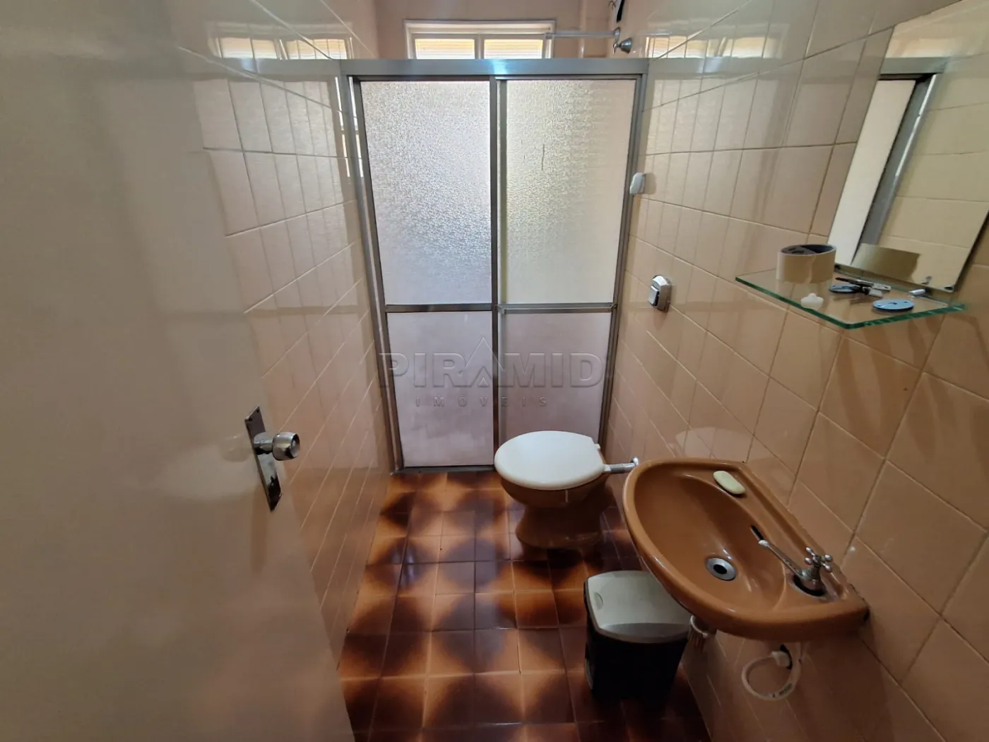 Alugar Apartamento / Padr&atilde;o em Ribeir&atilde;o Preto R$ 1.300,00 - Foto 13