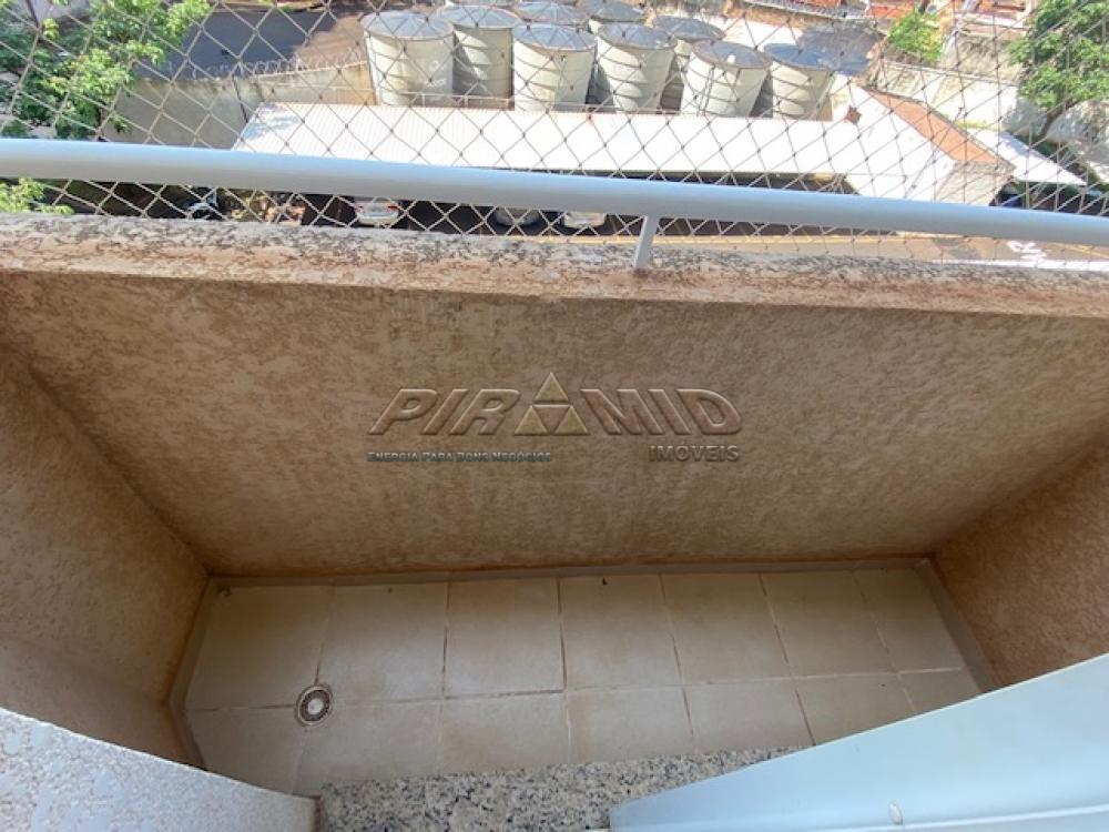 Alugar Apartamento / Padr&atilde;o em Ribeir&atilde;o Preto R$ 1.150,00 - Foto 4