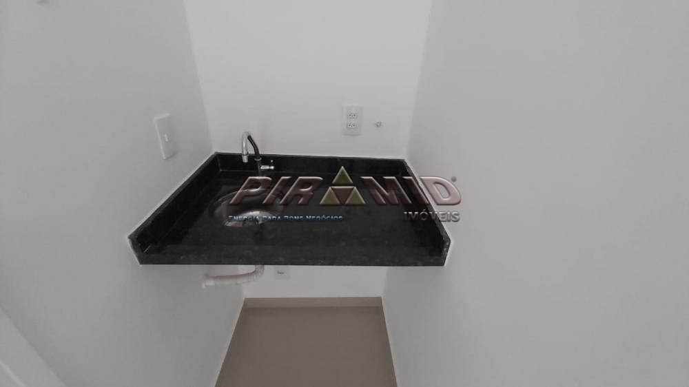 Alugar Comercial / Sala em Ribeir&atilde;o Preto R$ 1.300,00 - Foto 4