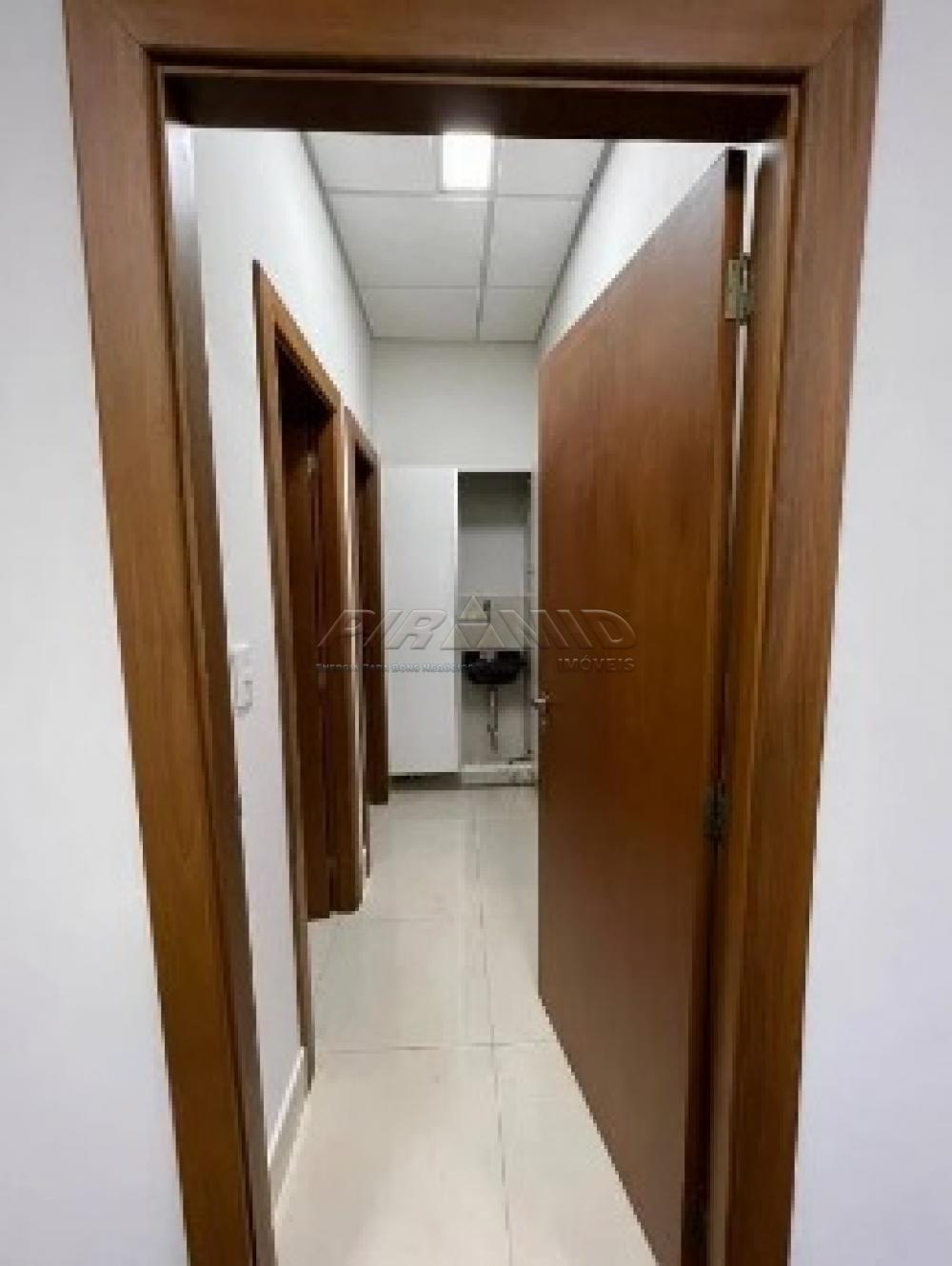 Alugar Comercial / Sala em Ribeir&atilde;o Preto R$ 4.300,00 - Foto 27