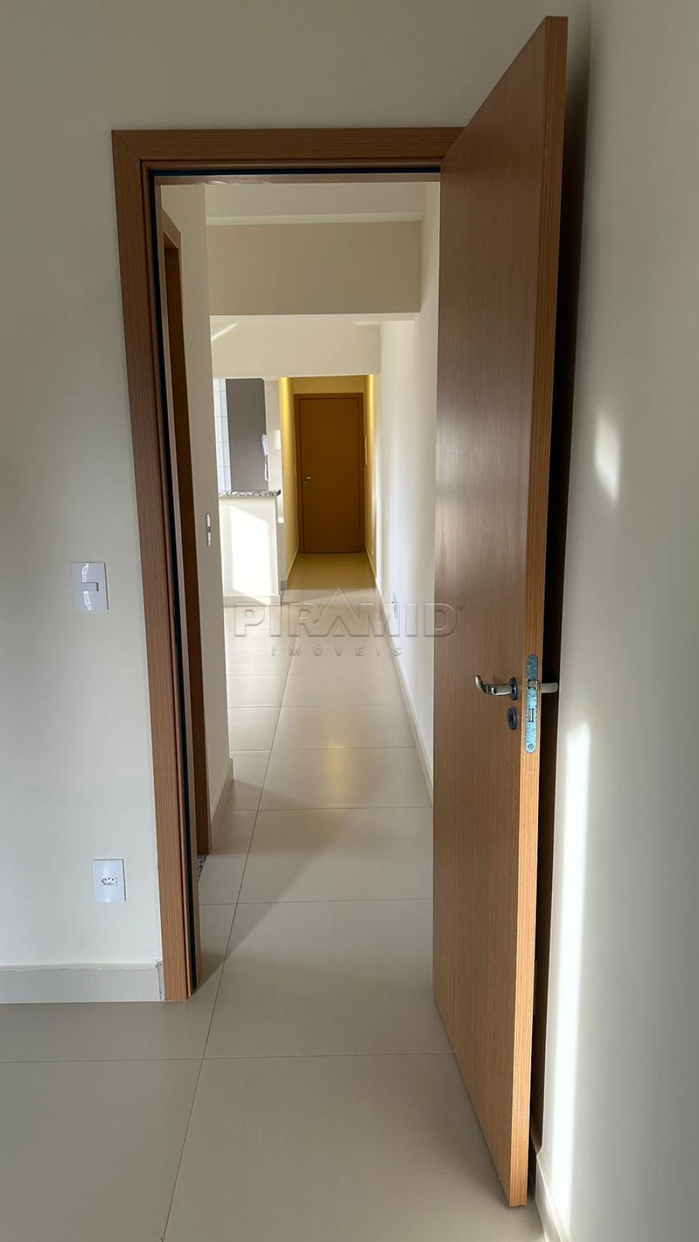 Alugar Apartamento / Padr&atilde;o em Ribeir&atilde;o Preto R$ 1.400,00 - Foto 5