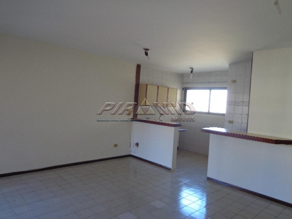 Alugar Apartamento / Padr&atilde;o em Ribeir&atilde;o Preto R$ 1.100,00 - Foto 2