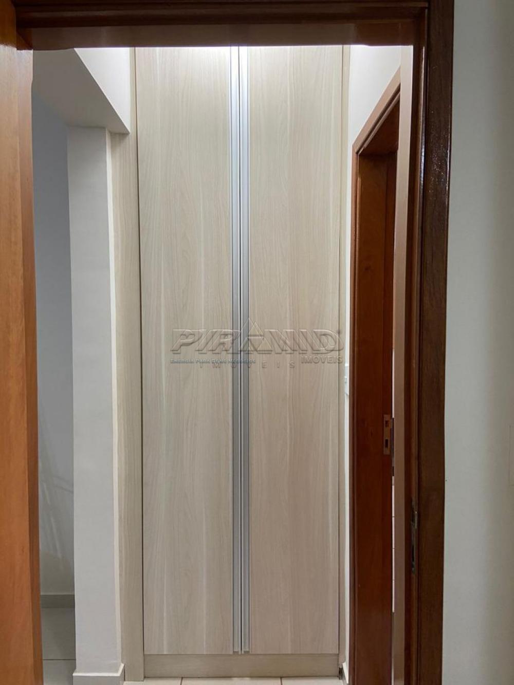 Alugar Apartamento / Padr&atilde;o em Ribeir&atilde;o Preto R$ 750,00 - Foto 8