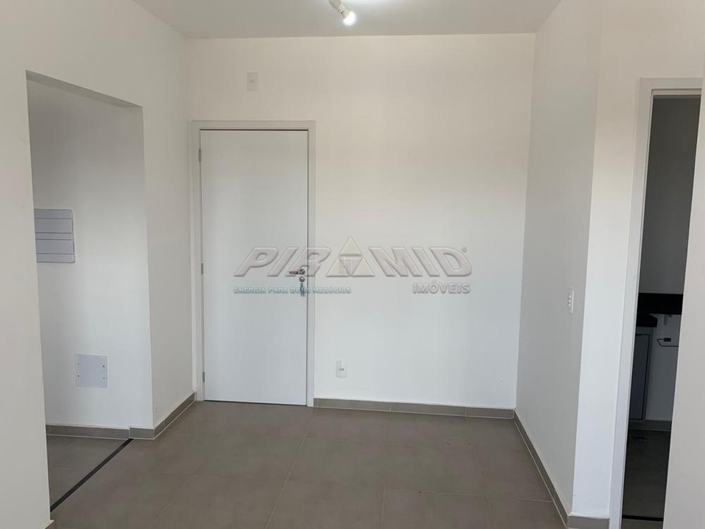 Alugar Apartamento / Padr&atilde;o em Ribeir&atilde;o Preto R$ 1.450,00 - Foto 2