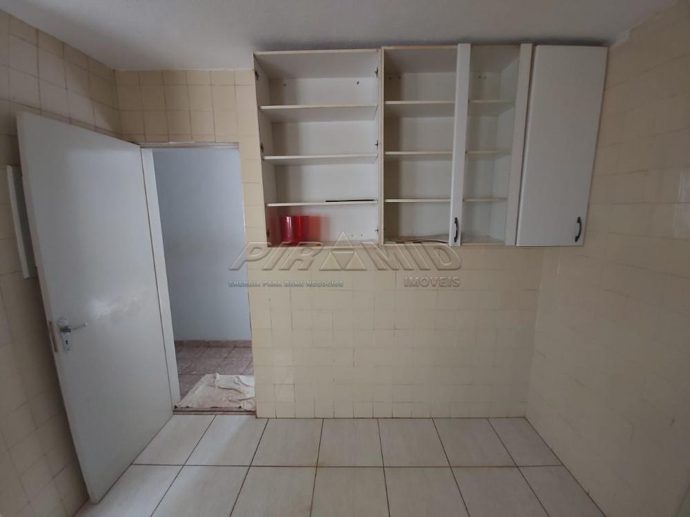 Alugar Apartamento / Padr&atilde;o em Ribeir&atilde;o Preto R$ 700,00 - Foto 13