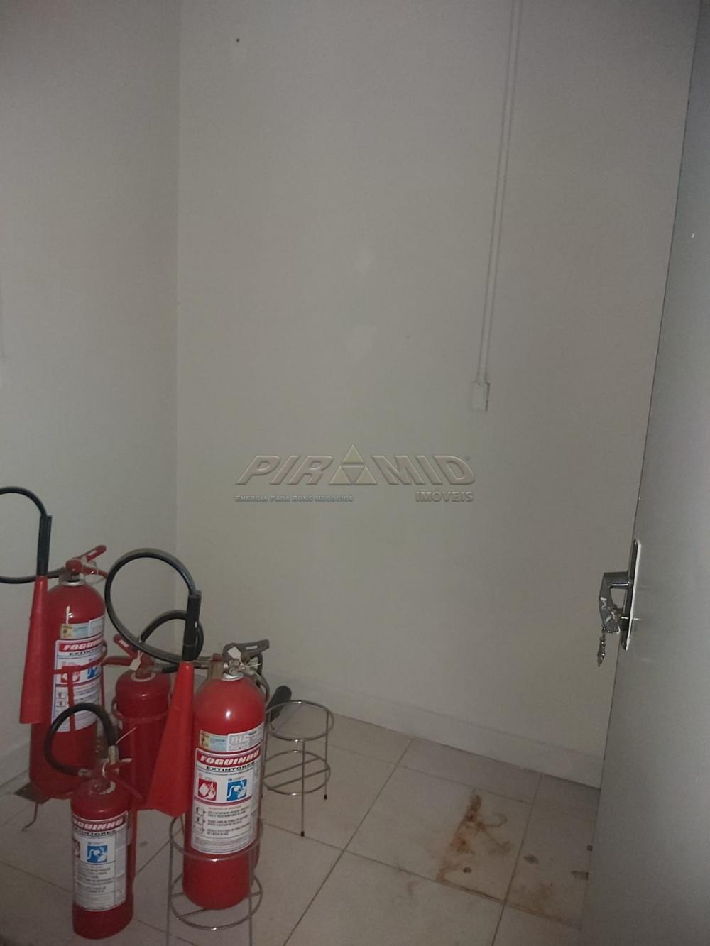 Alugar Comercial / Sal&atilde;o em Ribeir&atilde;o Preto R$ 5.000,00 - Foto 14