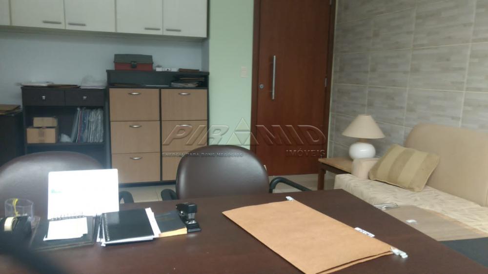 Alugar Casa / Padr&atilde;o em Ribeir&atilde;o Preto R$ 2.000,00 - Foto 3