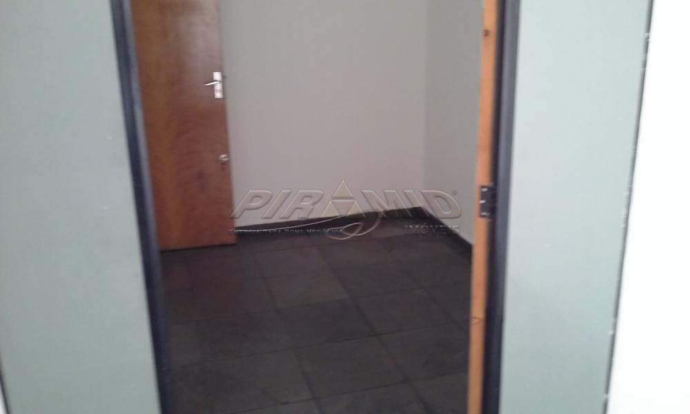 Alugar Comercial / Sala em Ribeir&atilde;o Preto R$ 650,00 - Foto 6