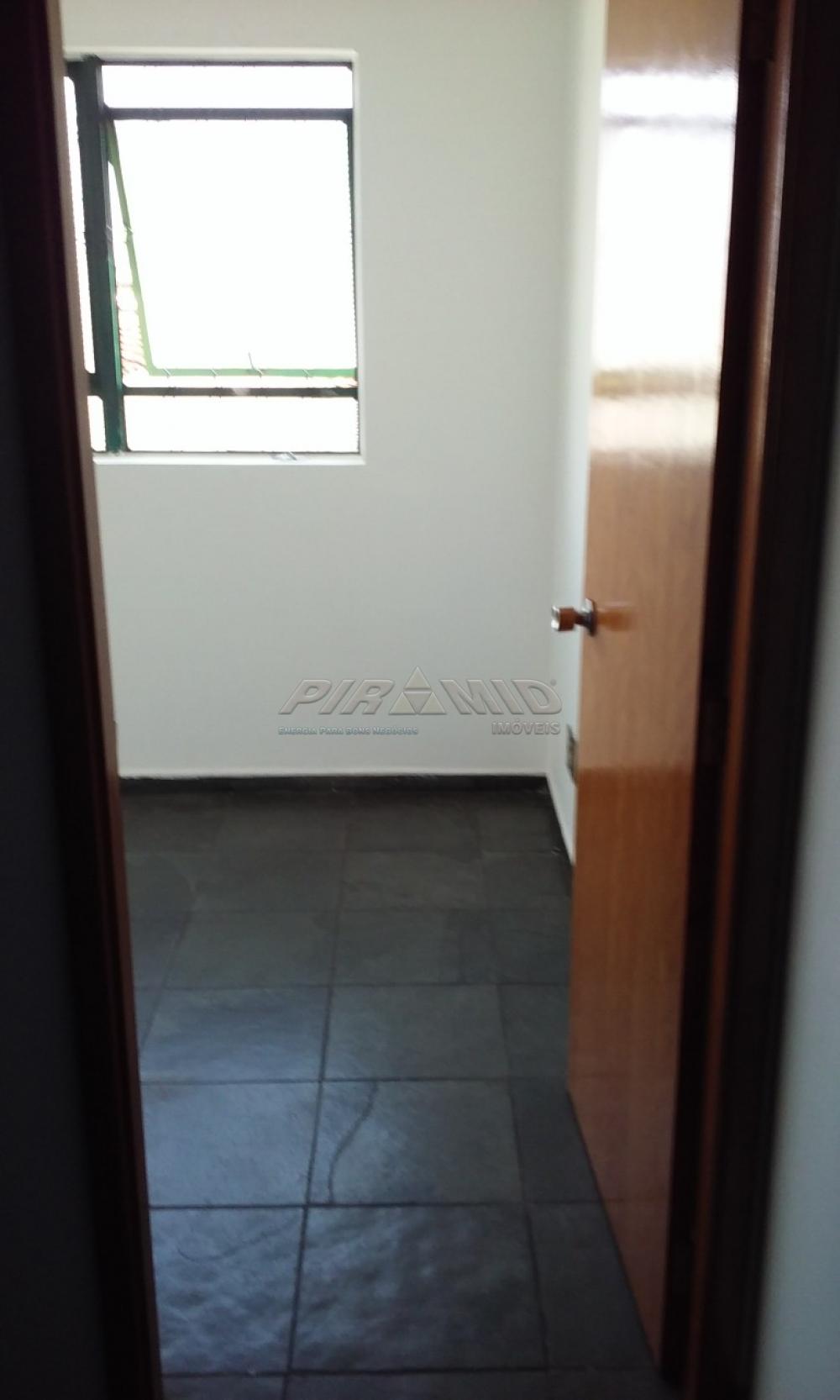 Alugar Comercial / Sala em Ribeir&atilde;o Preto R$ 650,00 - Foto 7