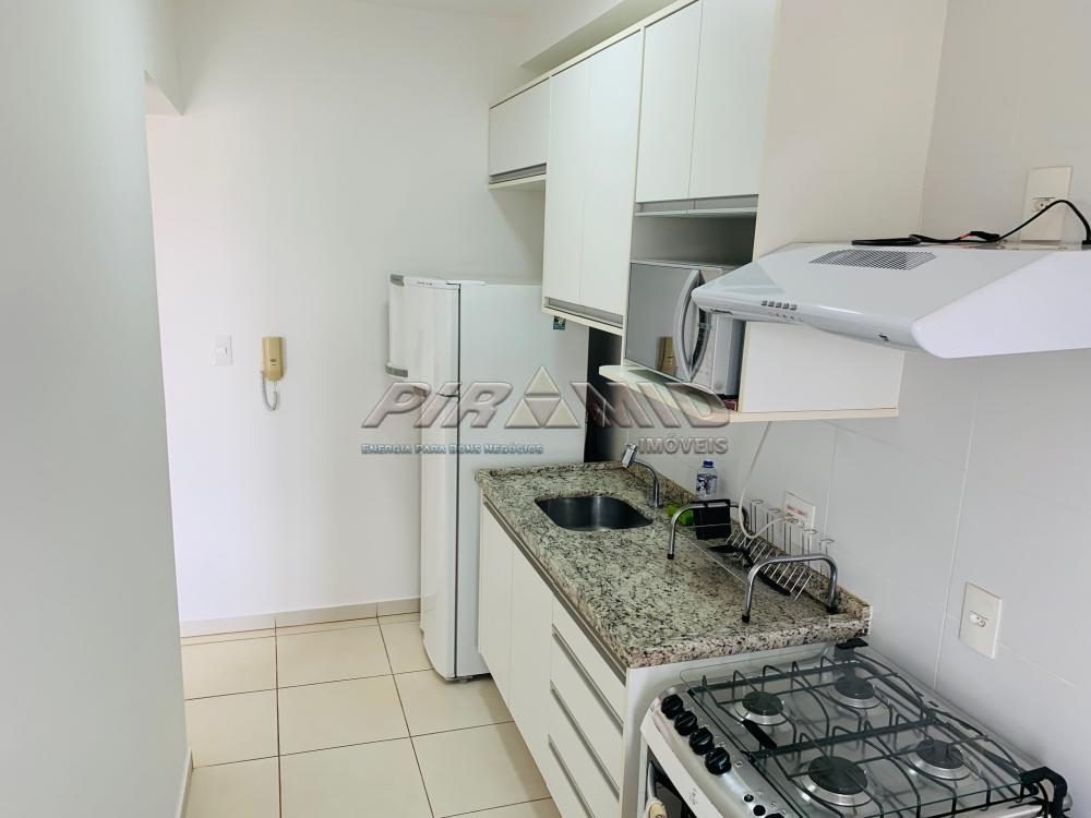 Alugar Apartamento / Padr&atilde;o em Ribeir&atilde;o Preto R$ 1.800,00 - Foto 12