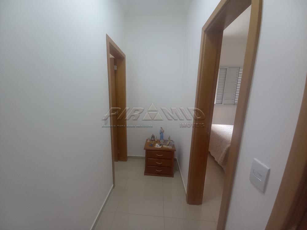 Alugar Apartamento / Padr&atilde;o em Ribeir&atilde;o Preto R$ 1.900,00 - Foto 5