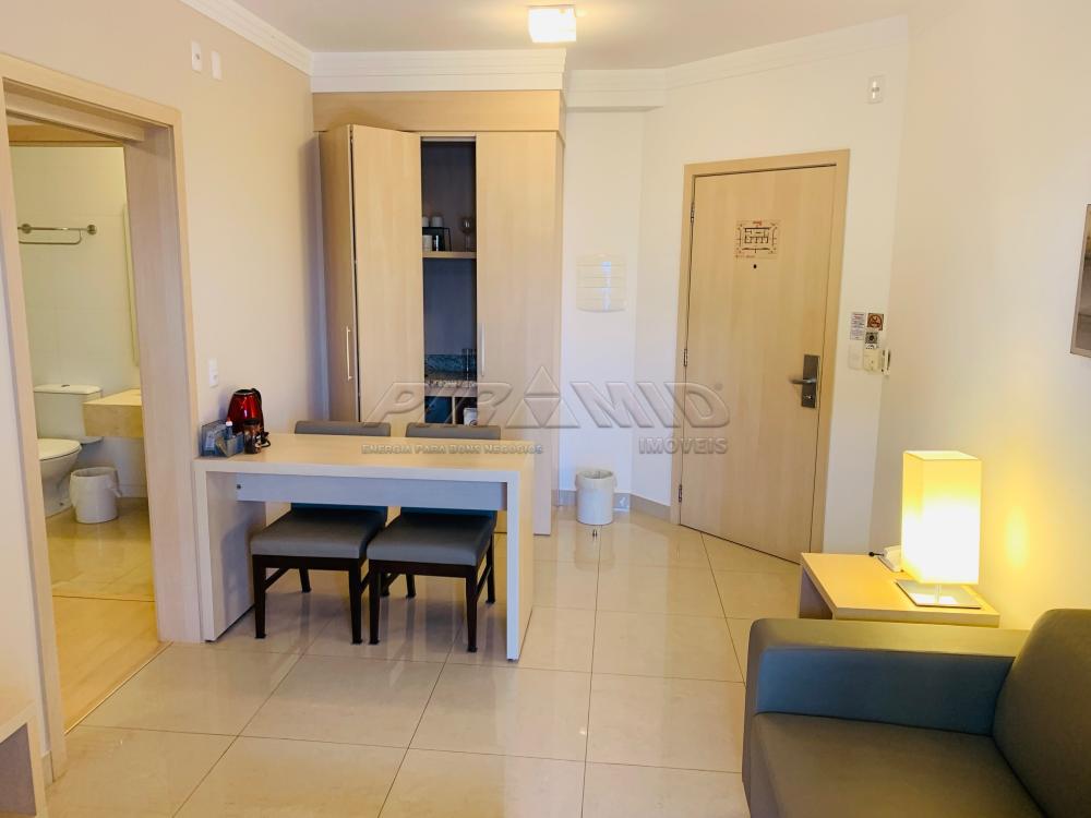 Alugar Apartamento / Flat em Ribeir&atilde;o Preto R$ 1.700,00 - Foto 2