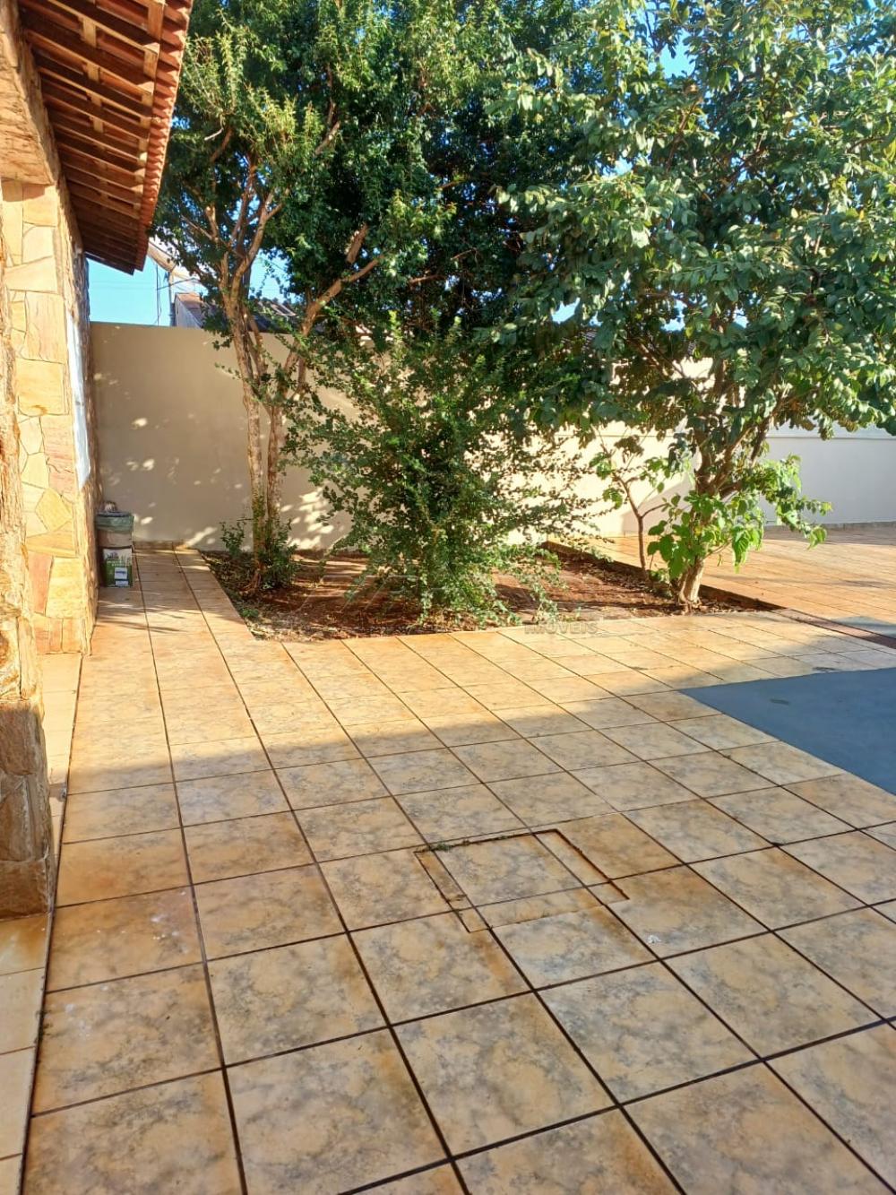 Alugar Casa / Padr&atilde;o em Ribeir&atilde;o Preto R$ 2.100,00 - Foto 4