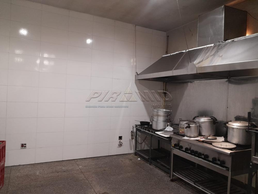 Alugar Comercial / Sal&atilde;o em Ribeir&atilde;o Preto R$ 3.000,00 - Foto 3