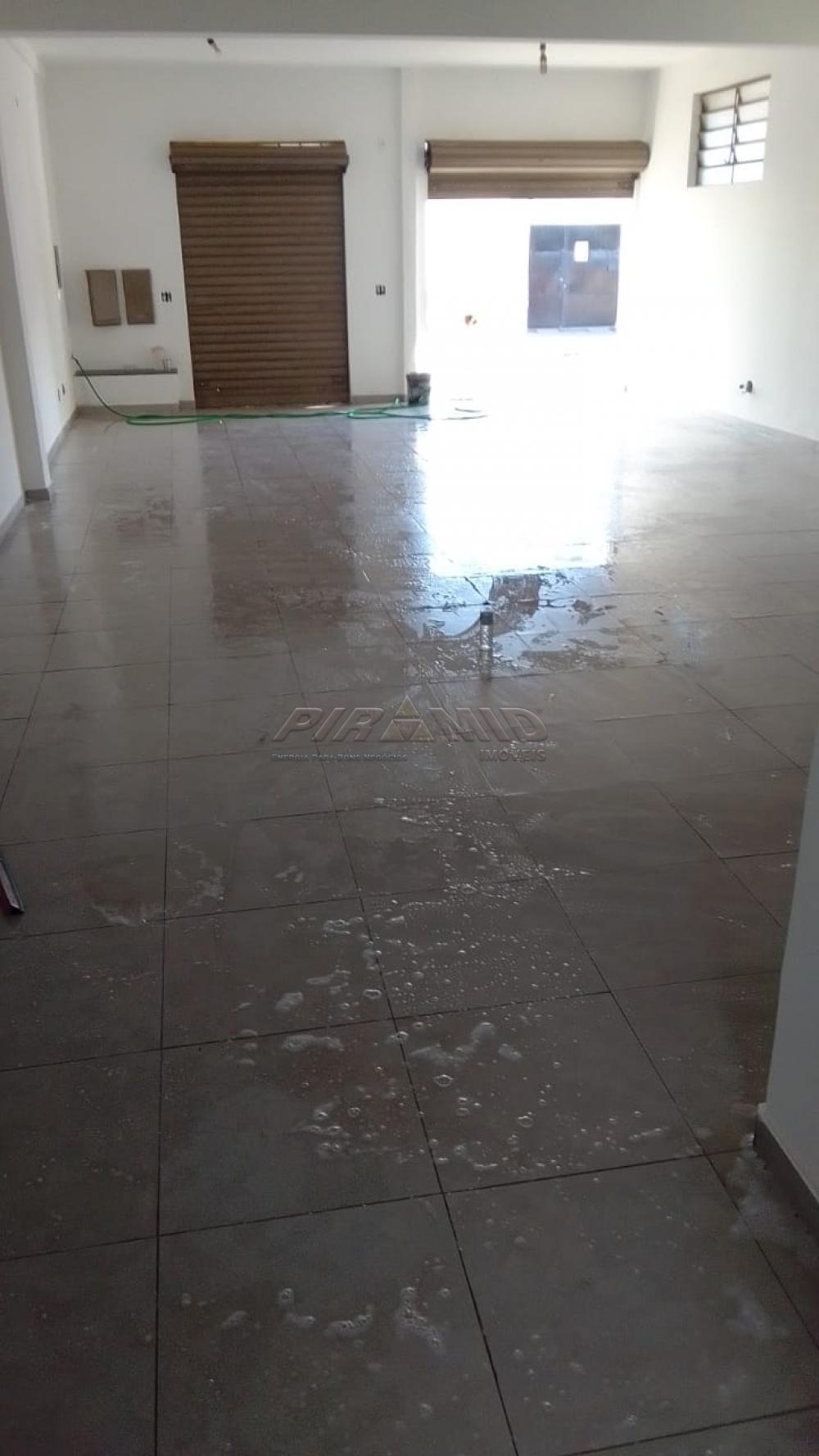 Alugar Comercial / Sal&atilde;o em Ribeir&atilde;o Preto R$ 3.000,00 - Foto 4