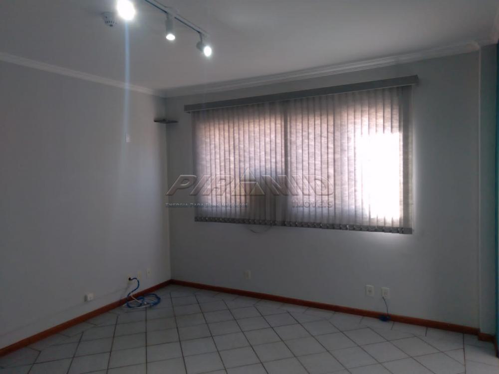 Alugar Comercial / Sala em Ribeir&atilde;o Preto R$ 800,00 - Foto 4