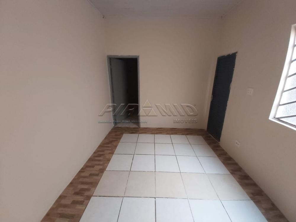 Alugar Casa / Padr&atilde;o em Ribeir&atilde;o Preto R$ 950,00 - Foto 4