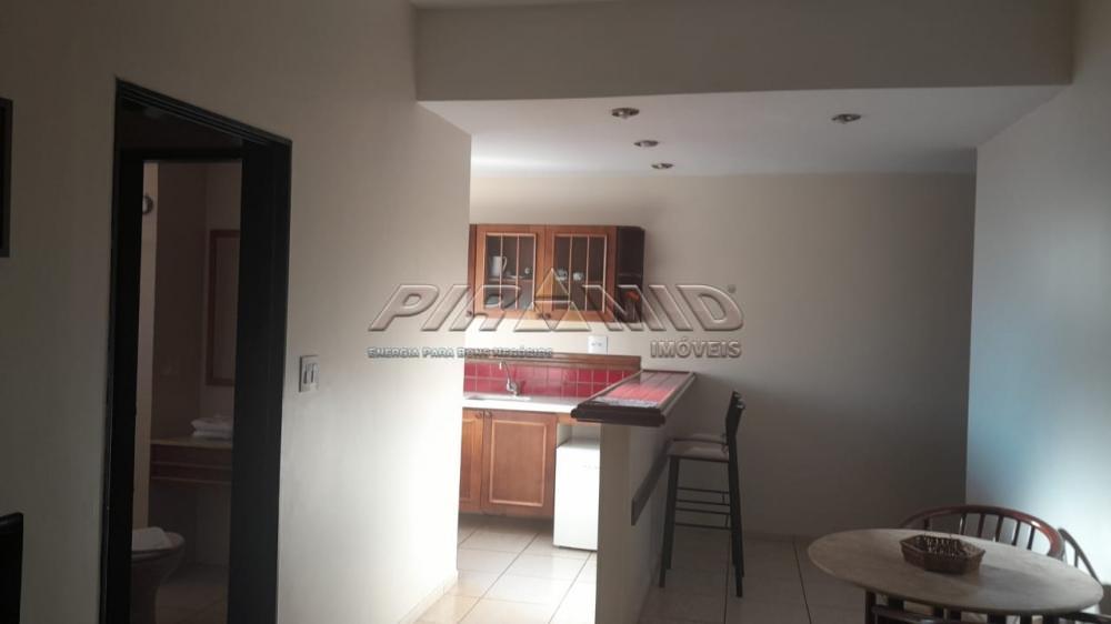 Alugar Apartamento / Padr&atilde;o em Ribeir&atilde;o Preto R$ 1.500,00 - Foto 3