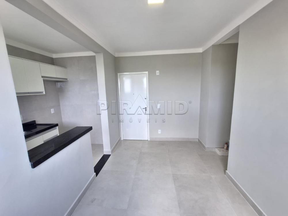 Alugar Apartamento / Padr&atilde;o em Ribeir&atilde;o Preto R$ 1.200,00 - Foto 2