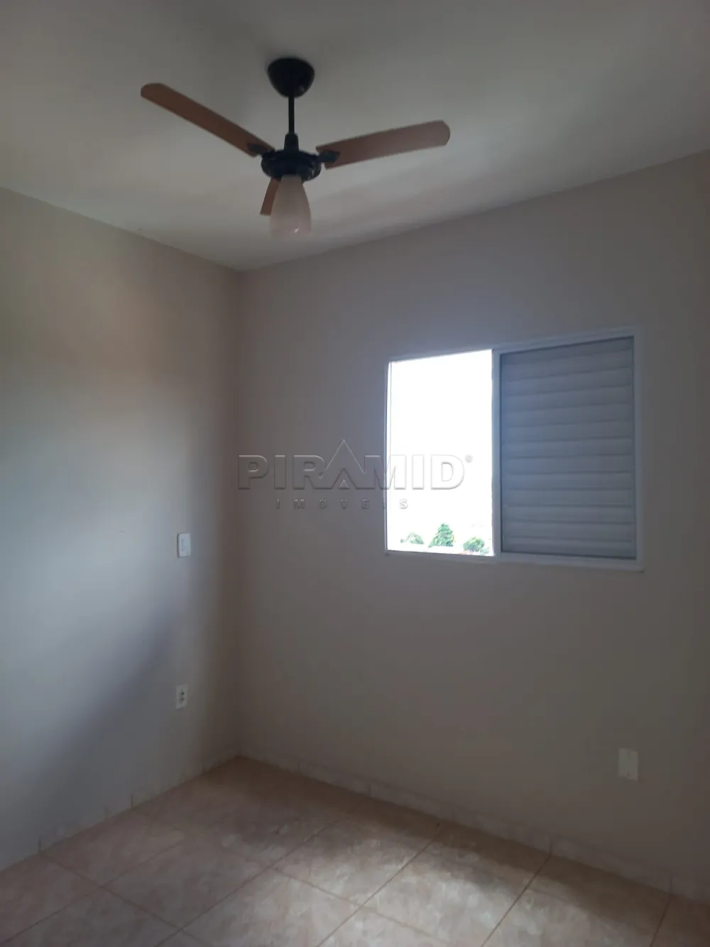 Alugar Apartamento / Padr&atilde;o em Ribeir&atilde;o Preto R$ 1.000,00 - Foto 5