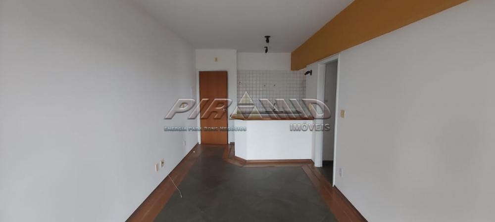 Alugar Apartamento / Padr&atilde;o em Ribeir&atilde;o Preto R$ 1.060,00 - Foto 2