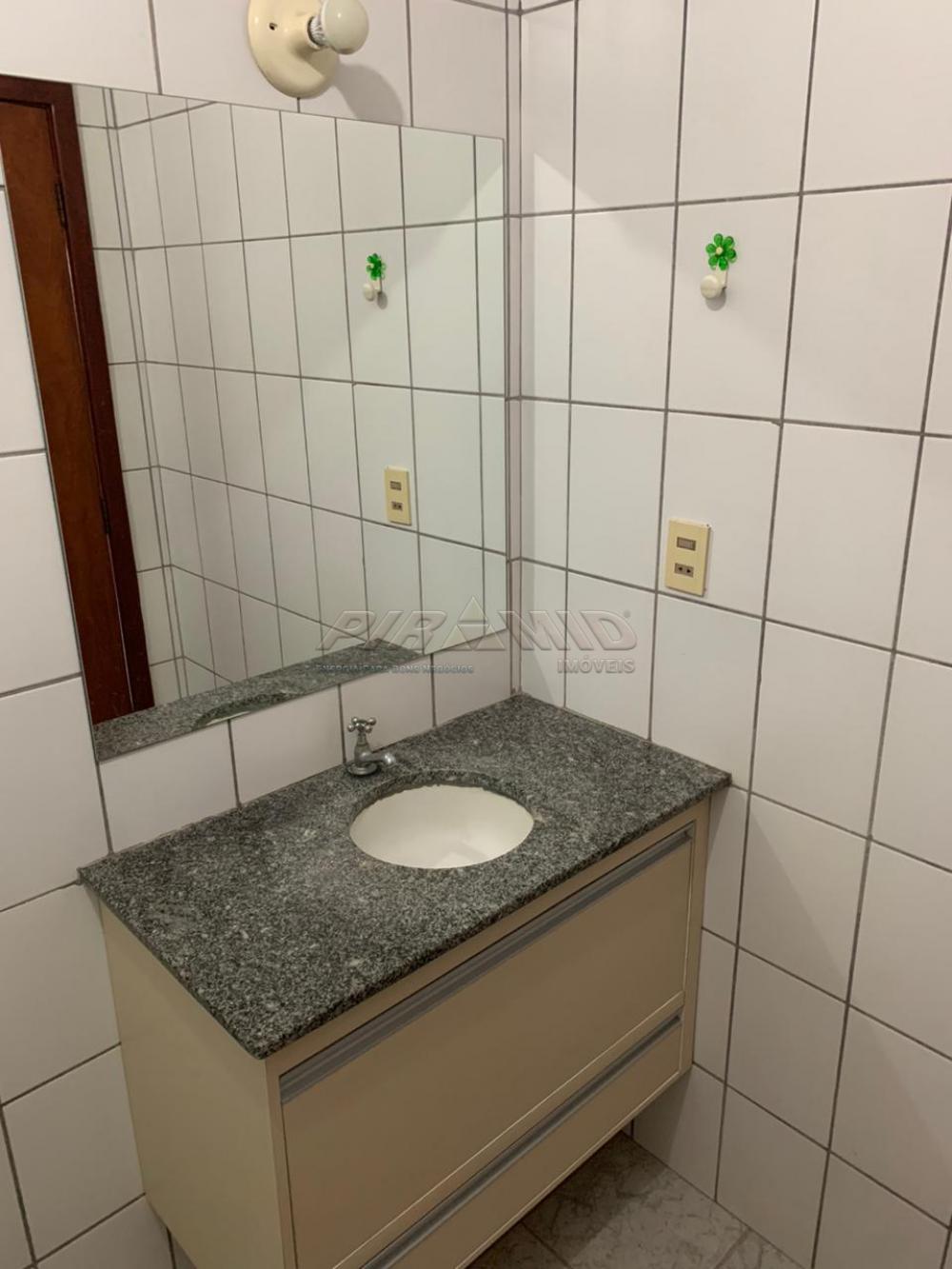 Alugar Apartamento / Padr&atilde;o em Ribeir&atilde;o Preto R$ 1.150,00 - Foto 15