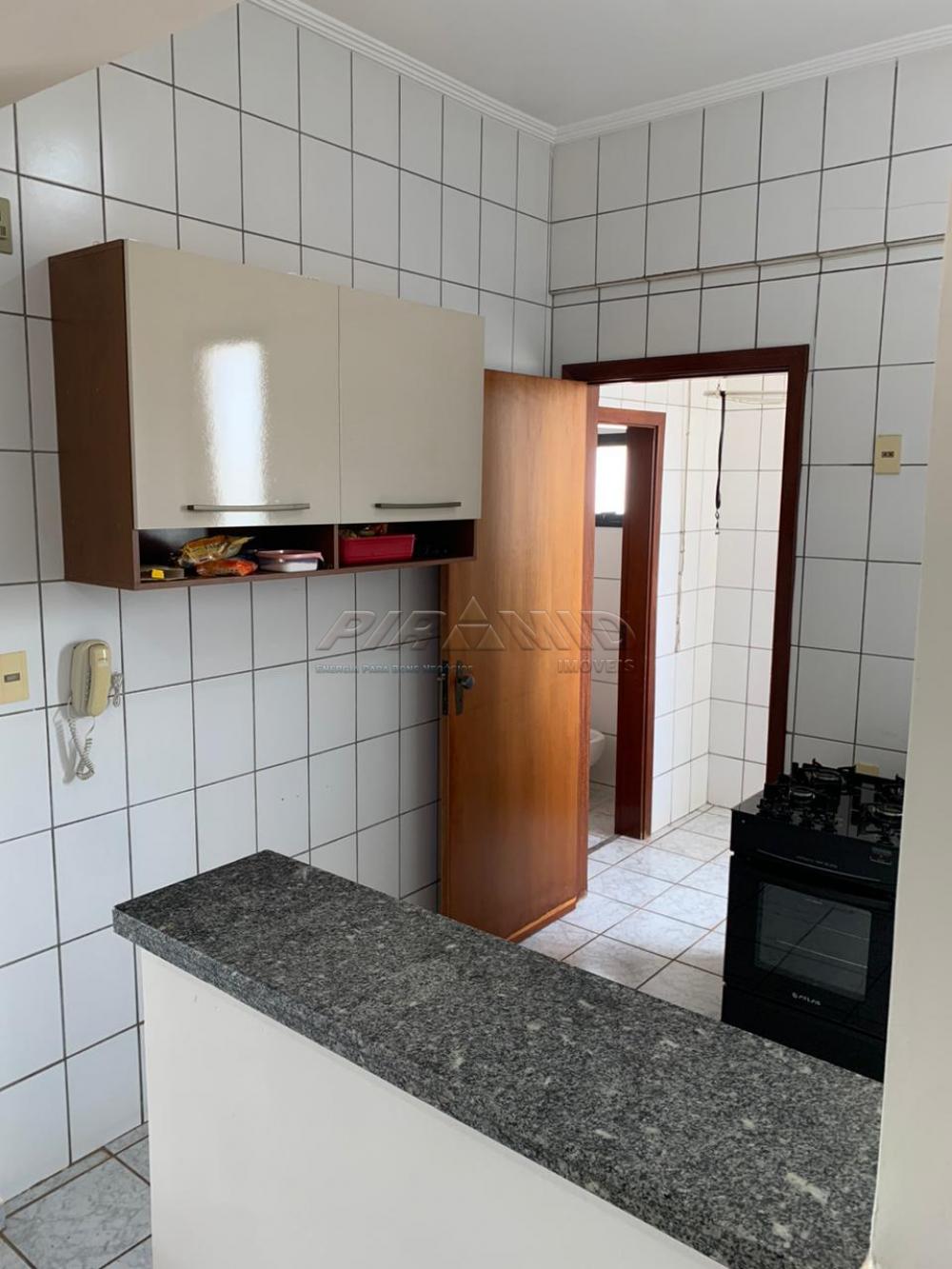 Alugar Apartamento / Padr&atilde;o em Ribeir&atilde;o Preto R$ 1.150,00 - Foto 17