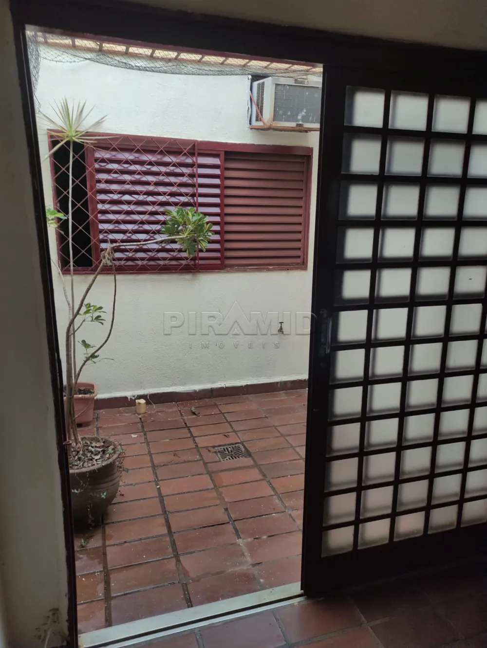 Alugar Casa / Padr&atilde;o em Ribeir&atilde;o Preto R$ 2.100,00 - Foto 10