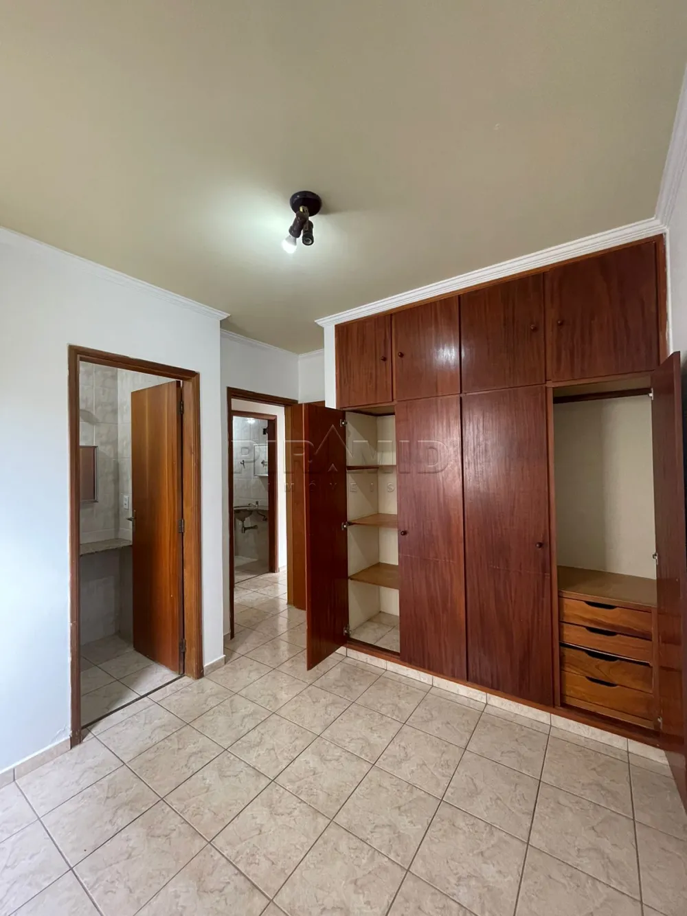 Alugar Apartamento / Padr&atilde;o em Ribeir&atilde;o Preto R$ 1.800,00 - Foto 16