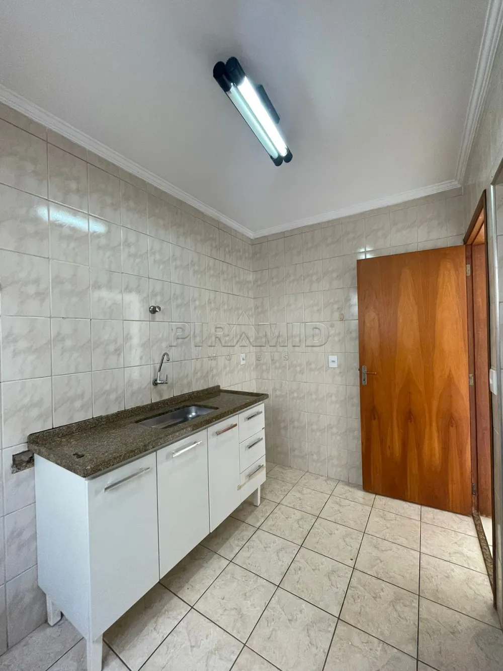 Alugar Apartamento / Padr&atilde;o em Ribeir&atilde;o Preto R$ 1.800,00 - Foto 27