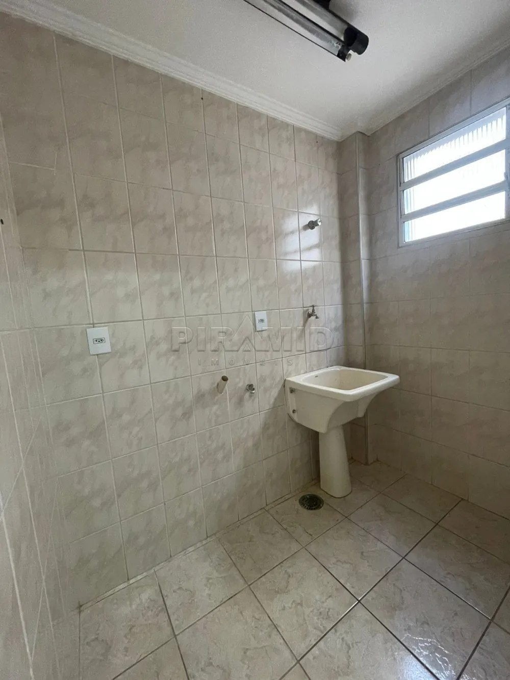 Alugar Apartamento / Padr&atilde;o em Ribeir&atilde;o Preto R$ 1.800,00 - Foto 28
