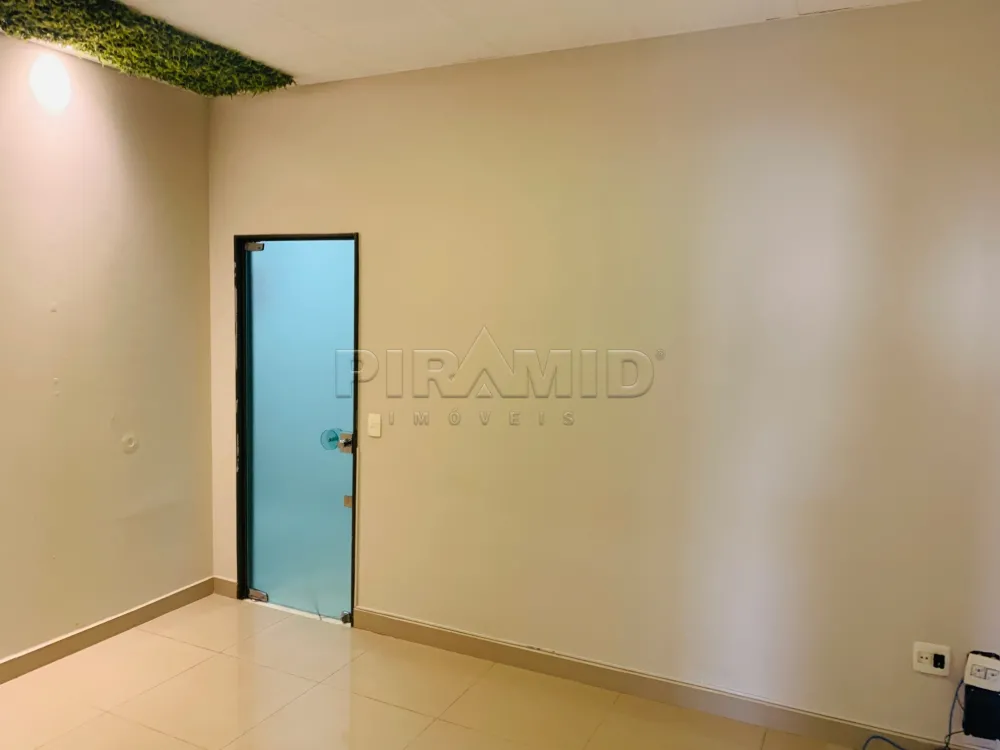 Alugar Comercial / Sala em Ribeir&atilde;o Preto R$ 4.500,00 - Foto 2