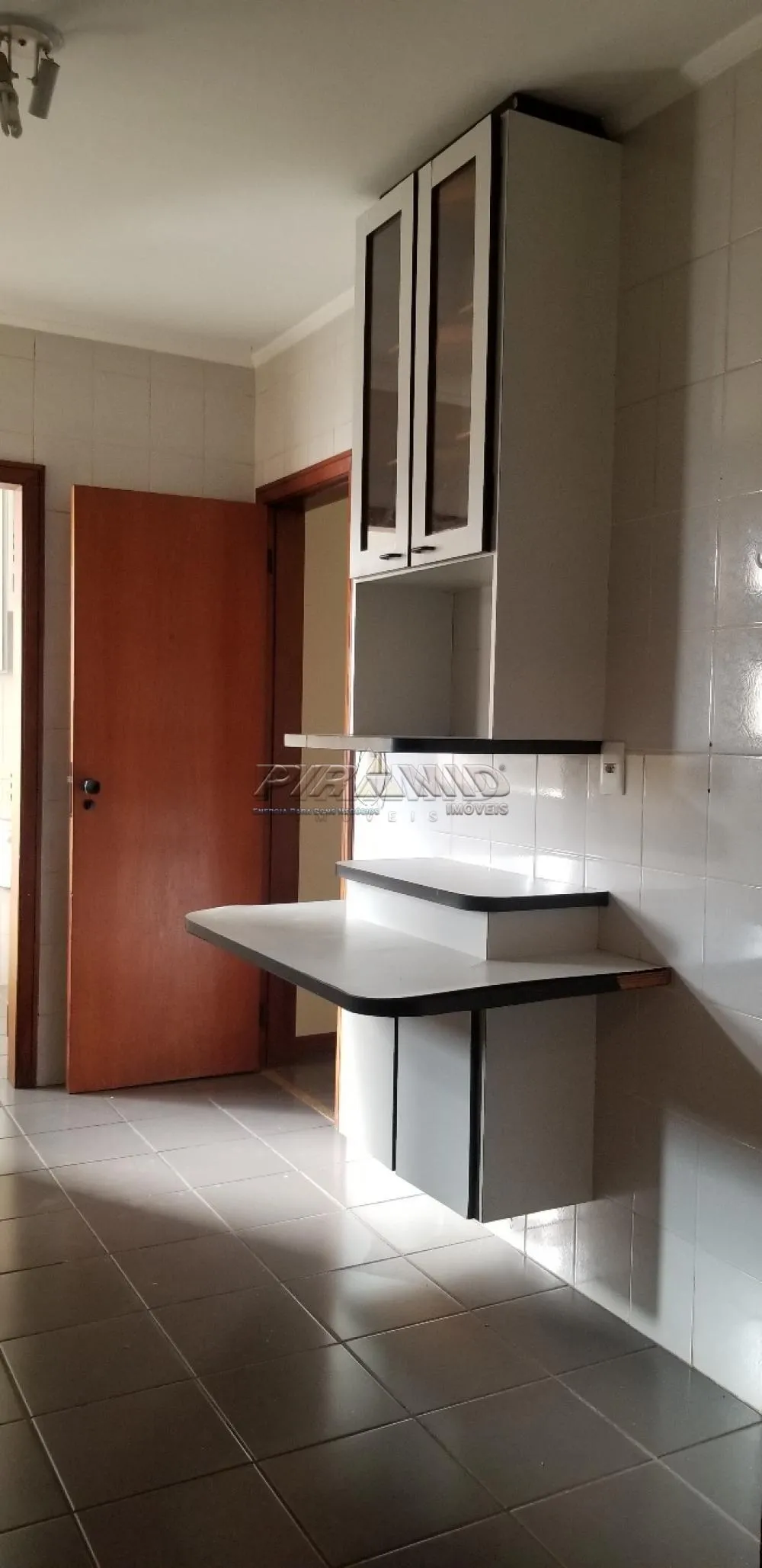 Alugar Apartamento / Padr&atilde;o em Ribeir&atilde;o Preto R$ 1.600,00 - Foto 16